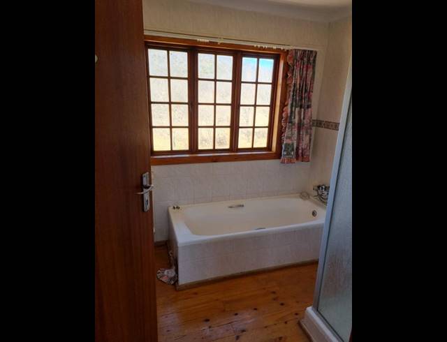 4 BEDROOM HOUSE FOR SALE IN VREDEFORT